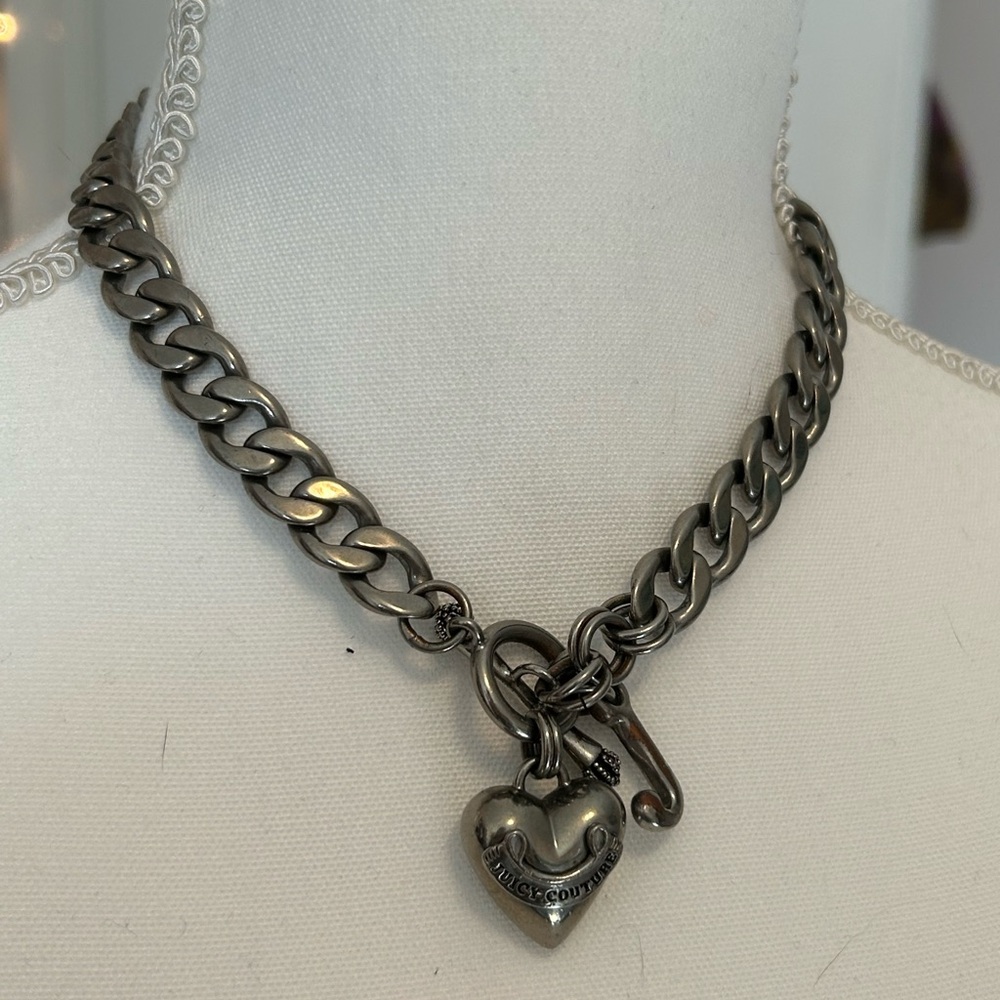 Vintage Juicy Couture Gunmetal Heart Charm Link Necklace